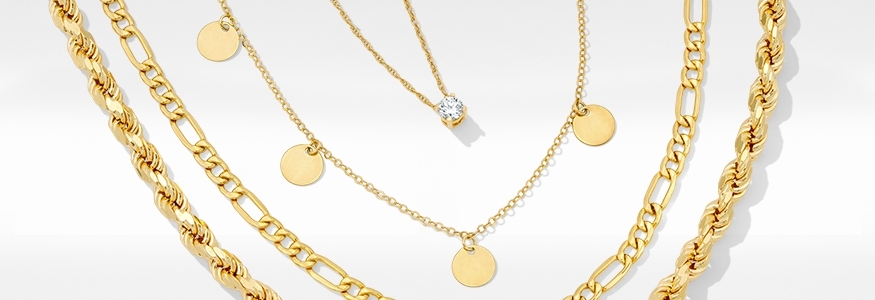 Gold, in all its forms, is a very popular style of jewellery because it symbolizes good fortune and prosperity.