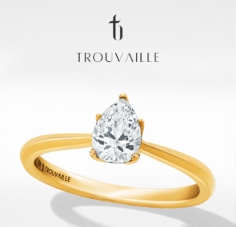 Trouvaille - Celebrate the remarkable stroke of luck that is love with elegant jewellery featuring stunning DeBeers®-graded diamonds.