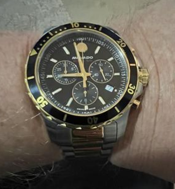 "Looks awesome both on and off the wrist. It has the same presence as much higher priced watches when being worn."