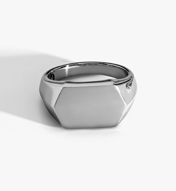 SHOP STATEMENT RINGS