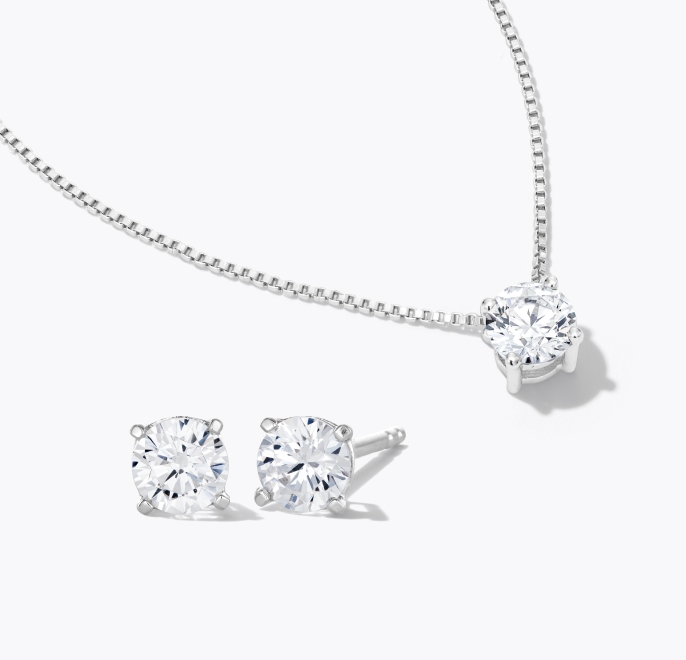 25% Off* Solitaire Pendants & Earrings