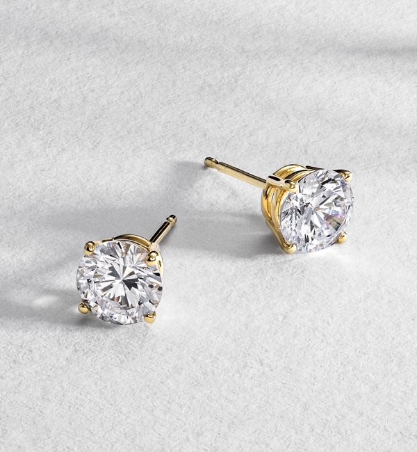 DIAMOND SOLITAIRE STUDS	